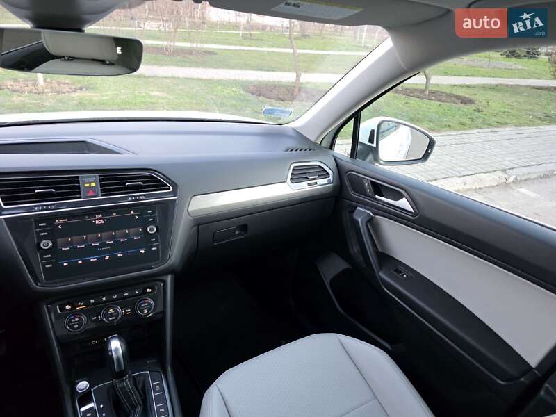 Позашляховик / Кросовер Volkswagen Tiguan 2020 в Кривому Розі фото 61 Позашляховик / Кросовер Volkswagen Tiguan 2020 в Кривому Розі