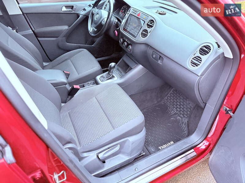 Внедорожник / Кроссовер Volkswagen Tiguan 2010 в Харькове фото 29 Внедорожник / Кроссовер Volkswagen Tiguan 2010 в Харькове