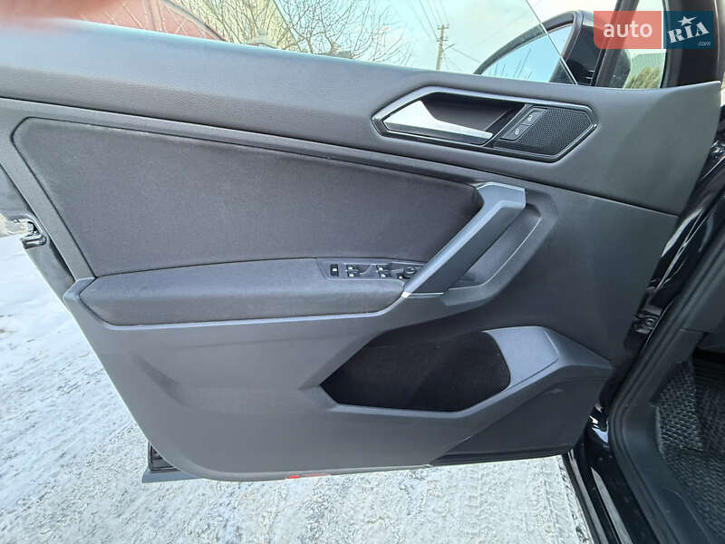 Внедорожник / Кроссовер Volkswagen Tiguan 2018 в Ровно