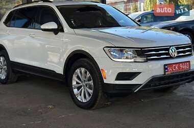 Внедорожник / Кроссовер Volkswagen Tiguan 2019 в Львове