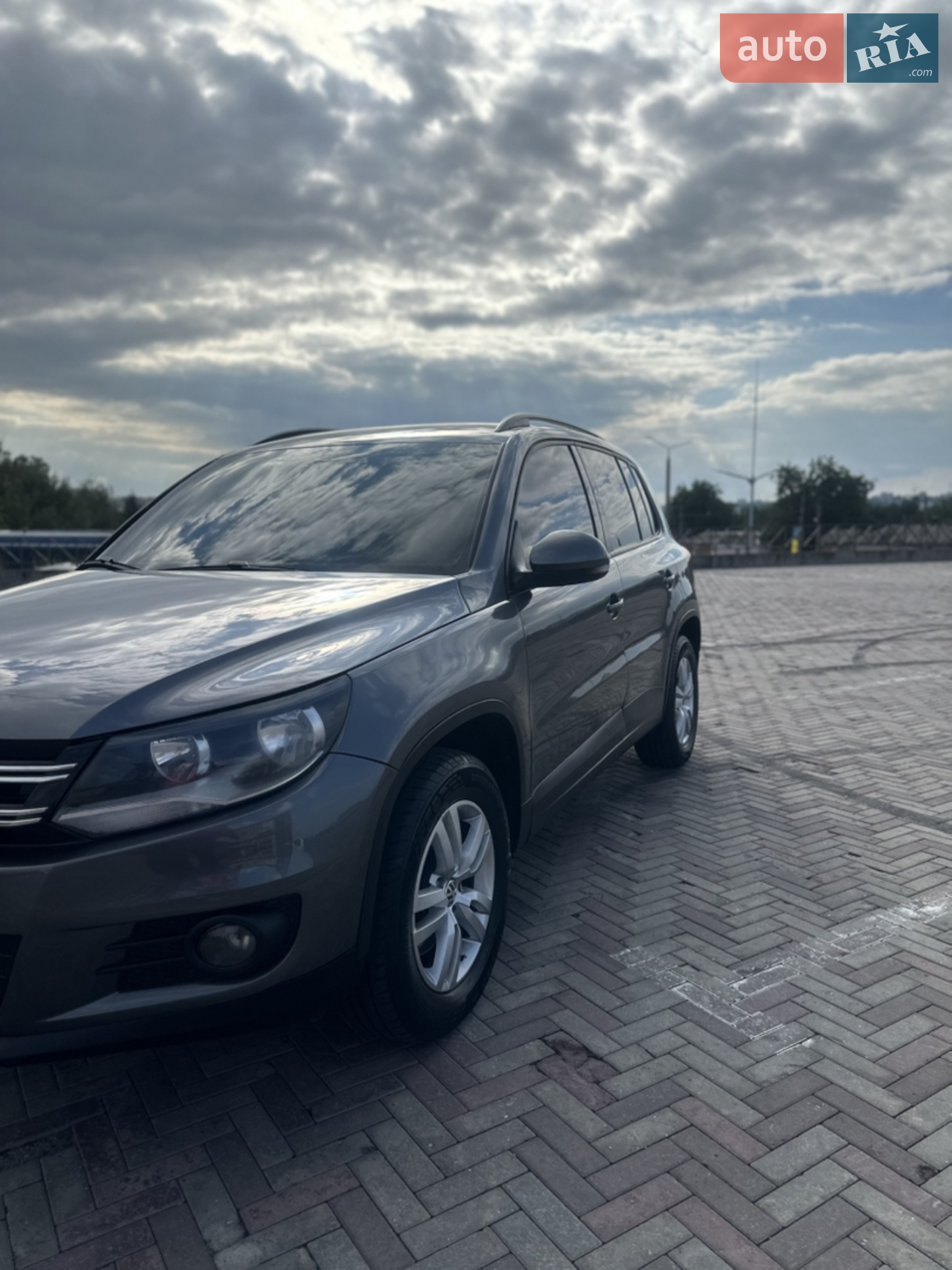 2017 Volkswagen Tiguan - мініатюра 3