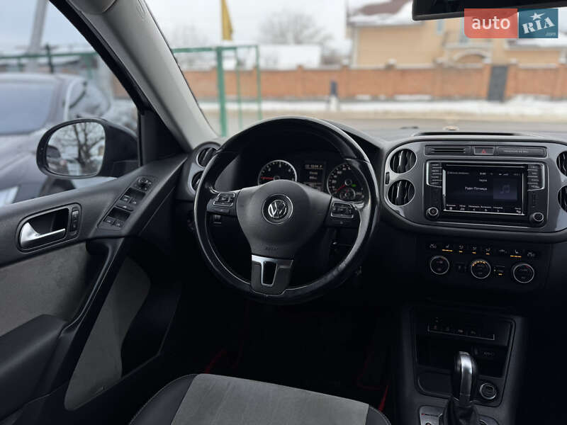 Внедорожник / Кроссовер Volkswagen Tiguan 2016 в Бердичеве