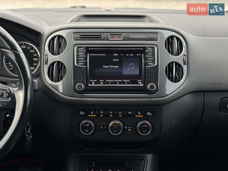 Внедорожник / Кроссовер Volkswagen Tiguan 2016 в Бердичеве