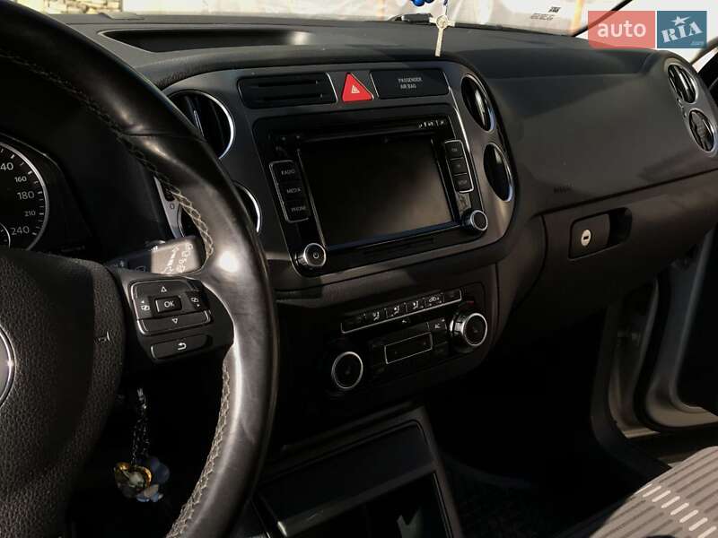 Позашляховик / Кросовер Volkswagen Tiguan 2010 в Делятині фото 8 Позашляховик / Кросовер Volkswagen Tiguan 2010 в Делятині