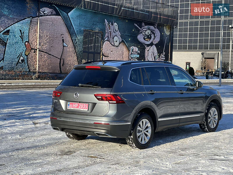 Внедорожник / Кроссовер Volkswagen Tiguan 2017 в Луцке фото 9 Внедорожник / Кроссовер Volkswagen Tiguan 2017 в Луцке