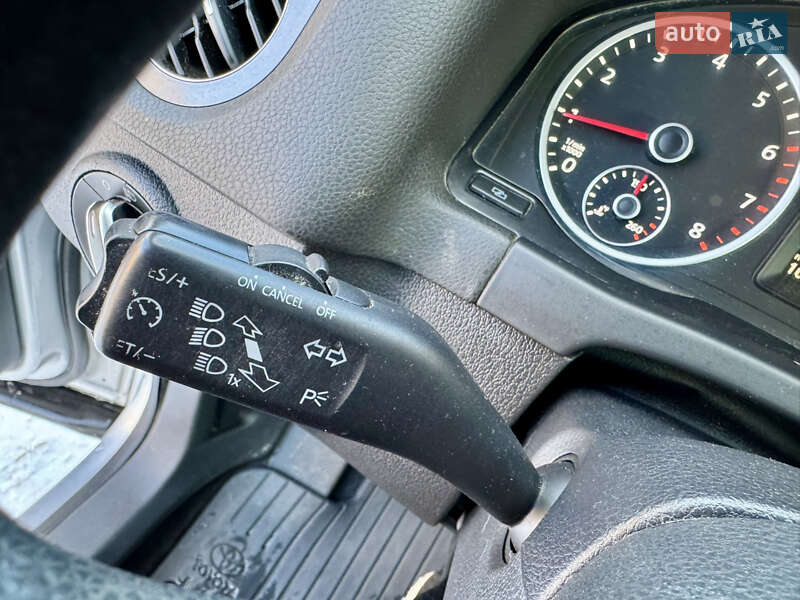 Внедорожник / Кроссовер Volkswagen Tiguan 2012 в Киеве фото 14 Внедорожник / Кроссовер Volkswagen Tiguan 2012 в Киеве