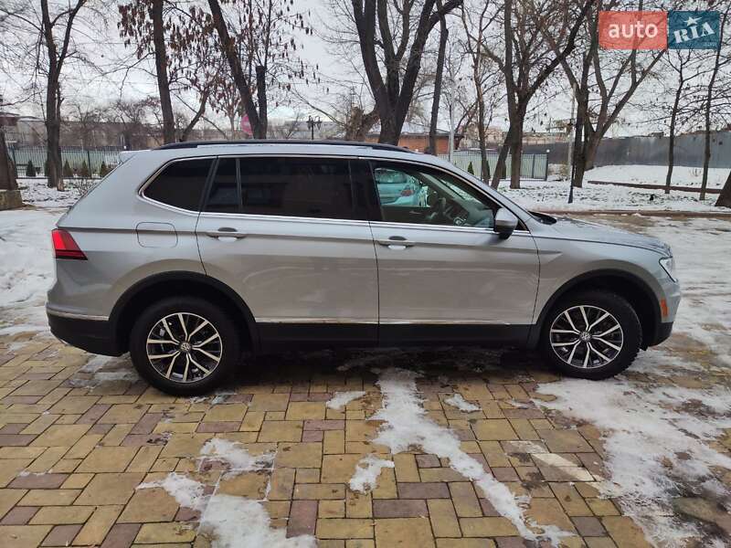 Внедорожник / Кроссовер Volkswagen Tiguan 2020 в Кременчуге фото 5 Внедорожник / Кроссовер Volkswagen Tiguan 2020 в Кременчуге