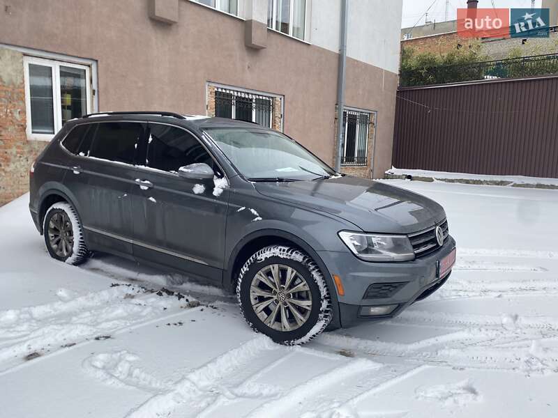 Внедорожник / Кроссовер Volkswagen Tiguan 2018 в Луцке