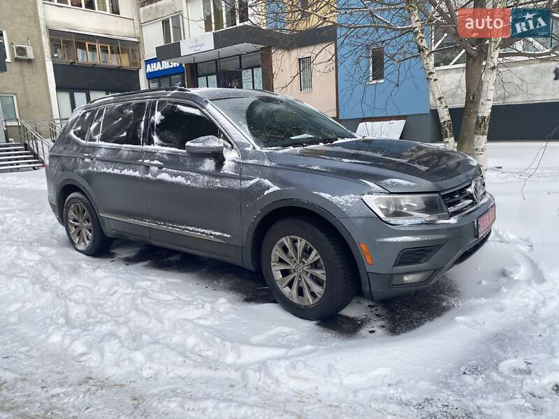 Внедорожник / Кроссовер Volkswagen Tiguan 2018 в Луцке