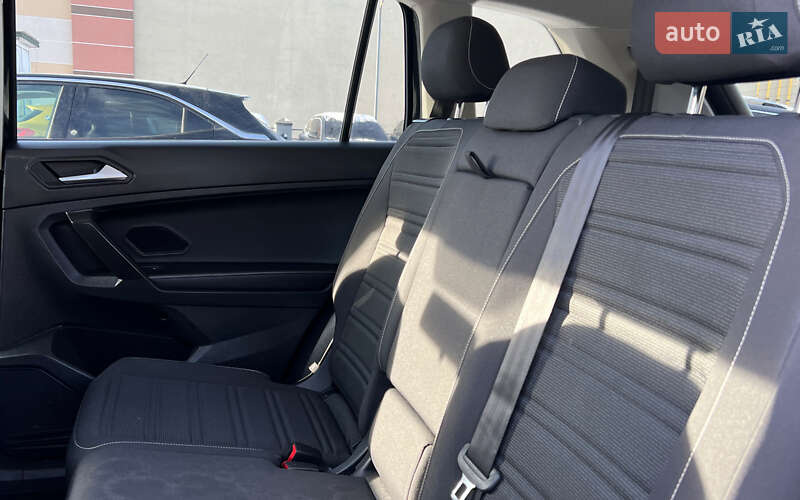 Позашляховик / Кросовер Volkswagen Tiguan 2021 в Львові