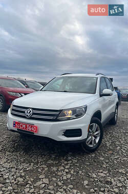 Внедорожник / Кроссовер Volkswagen Tiguan 2015 в Киеве