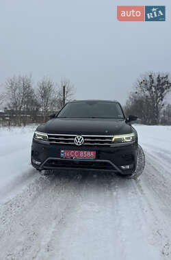 Позашляховик / Кросовер Volkswagen Tiguan 2018 в Калуші