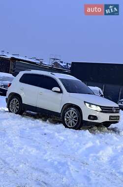 Позашляховик / Кросовер Volkswagen Tiguan 2011 в Харкові