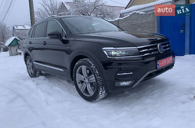 Позашляховик / Кросовер Volkswagen Tiguan 2017 в Вишгороді