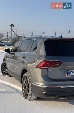 Внедорожник / Кроссовер Volkswagen Tiguan 2023 в Черновцах