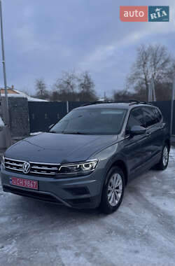 Позашляховик / Кросовер Volkswagen Tiguan 2018 в Самборі