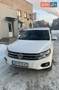 Внедорожник / Кроссовер Volkswagen Tiguan 2012 в Ирпене