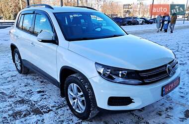Позашляховик / Кросовер Volkswagen Tiguan 2015 в Черкасах