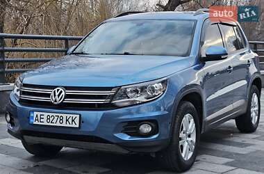 Позашляховик / Кросовер Volkswagen Tiguan 2016 в Дніпрі