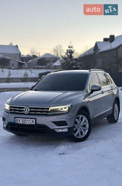 Позашляховик / Кросовер Volkswagen Tiguan 2016 в Волочиську