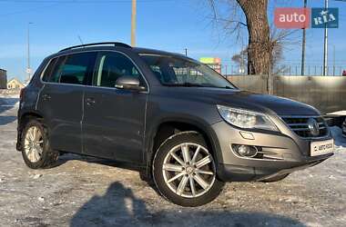 Внедорожник / Кроссовер Volkswagen Tiguan 2009 в Киеве