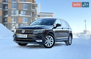 Внедорожник / Кроссовер Volkswagen Tiguan 2016 в Тернополе