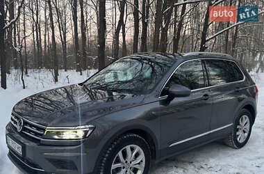 Позашляховик / Кросовер Volkswagen Tiguan 2016 в Шепетівці