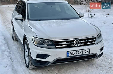 Внедорожник / Кроссовер Volkswagen Tiguan 2017 в Киеве