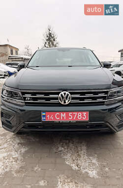 Внедорожник / Кроссовер Volkswagen Tiguan 2018 в Львове
