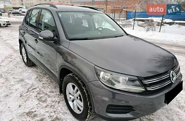 Внедорожник / Кроссовер Volkswagen Tiguan 2016 в Киеве