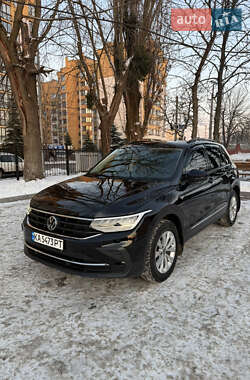 Внедорожник / Кроссовер Volkswagen Tiguan 2021 в Киеве