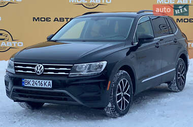 Внедорожник / Кроссовер Volkswagen Tiguan 2020 в Ровно