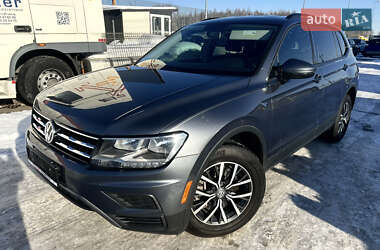Внедорожник / Кроссовер Volkswagen Tiguan 2021 в Львове