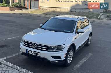 Внедорожник / Кроссовер Volkswagen Tiguan 2017 в Николаеве
