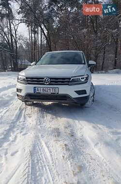 Позашляховик / Кросовер Volkswagen Tiguan 2021 в Києві