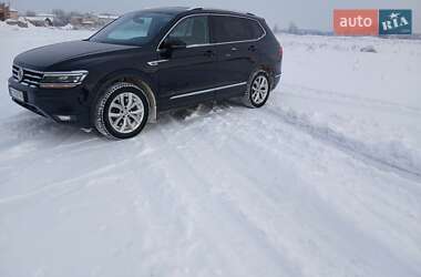 Позашляховик / Кросовер Volkswagen Tiguan 2018 в Чернігові
