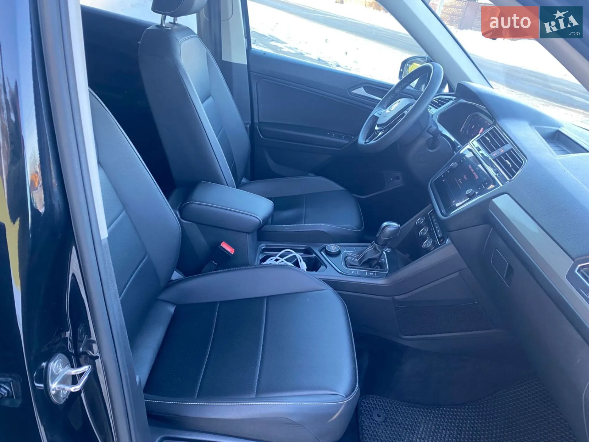 2021 Volkswagen Tiguan - мініатюра 37