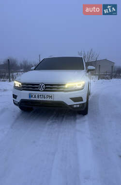 Внедорожник / Кроссовер Volkswagen Tiguan 2018 в Житомире