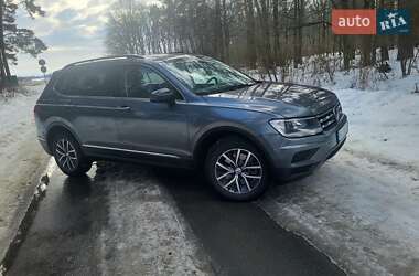 Позашляховик / Кросовер Volkswagen Tiguan 2019 в Золочеві
