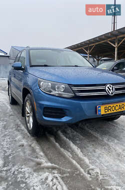 Внедорожник / Кроссовер Volkswagen Tiguan 2016 в Луцке