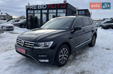 Позашляховик / Кросовер Volkswagen Tiguan 2018 в Львові