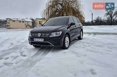 Внедорожник / Кроссовер Volkswagen Tiguan 2018 в Львове