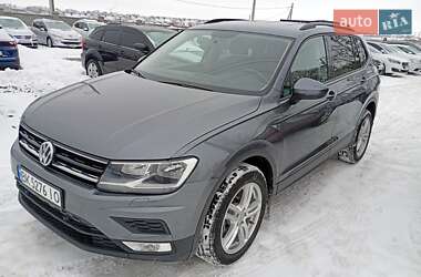 Внедорожник / Кроссовер Volkswagen Tiguan 2020 в Ровно
