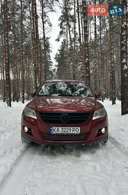 Внедорожник / Кроссовер Volkswagen Tiguan 2008 в Ирпене