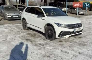 Позашляховик / Кросовер Volkswagen Tiguan 2021 в Дніпрі