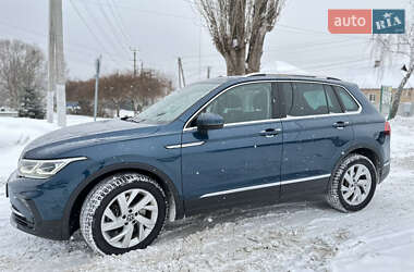 Внедорожник / Кроссовер Volkswagen Tiguan 2021 в Киеве