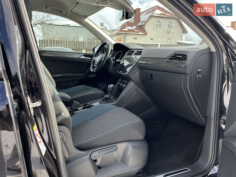 Внедорожник / Кроссовер Volkswagen Tiguan 2019 в Луцке