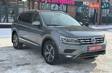 Внедорожник / Кроссовер Volkswagen Tiguan 2018 в Виннице