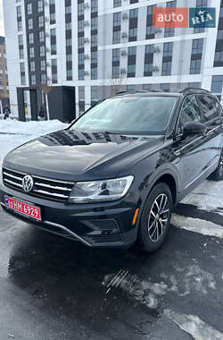 Внедорожник / Кроссовер Volkswagen Tiguan 2022 в Ровно