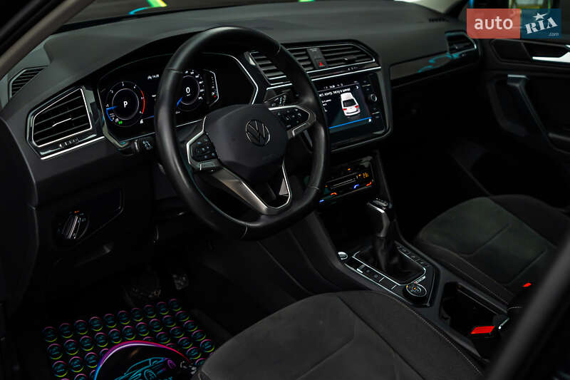 Внедорожник / Кроссовер Volkswagen Tiguan 2021 в Луцке